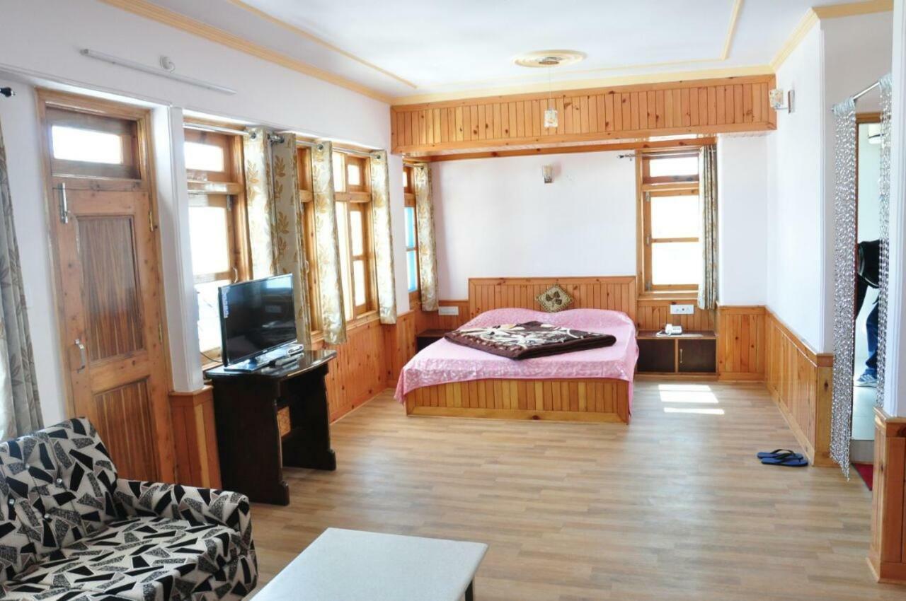 Sara Hotel Narkanda Εξωτερικό φωτογραφία
